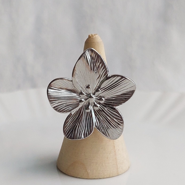 Anillo flor