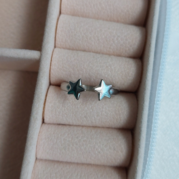 Anillo doble estrella