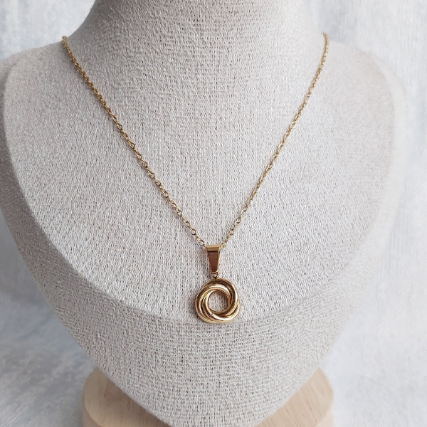 Collar nudo