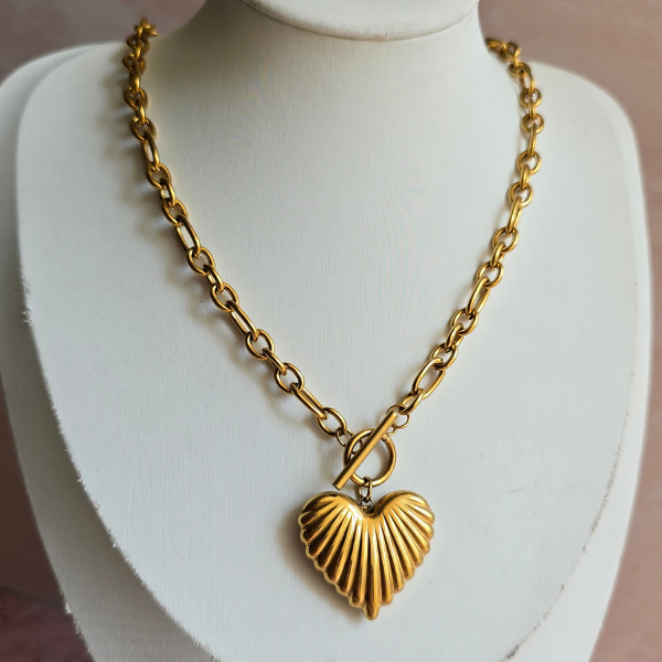 Collar June