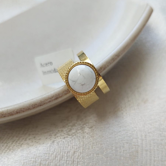 Anillo piedra blanca