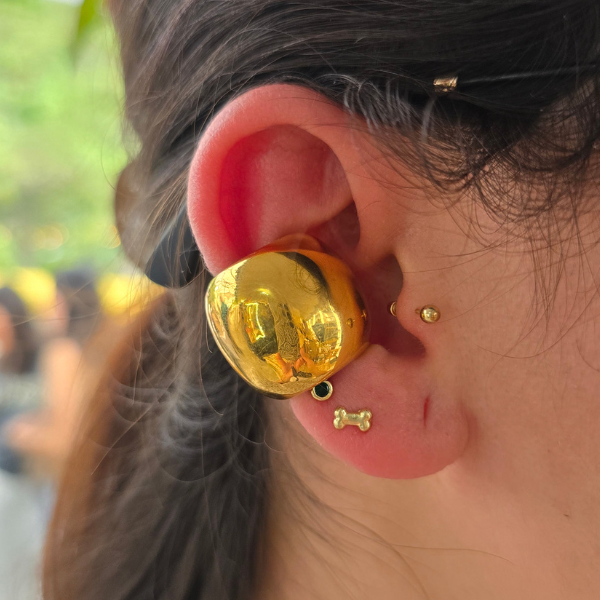Earcuff bola