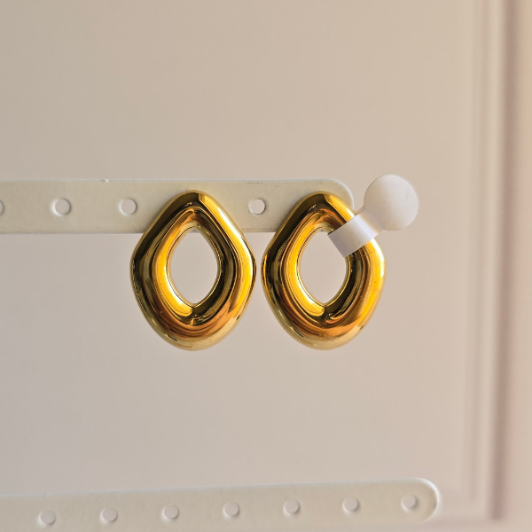 Aretes Romina